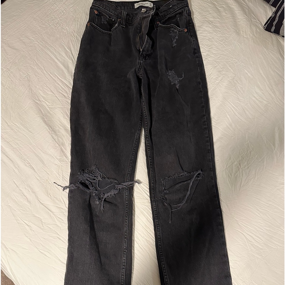 Abercrombie curve love 27/4